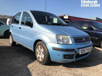 Location: Edinburgh - 2007 FIAT PANDA DYNAMIC 5 Door Hatchback REG: SD57HCN, Keys: No, MOT Expiry date: 31/10/2025, 1242 Petrol, 5 Speed Manual Petrol, Former Keepers: 6