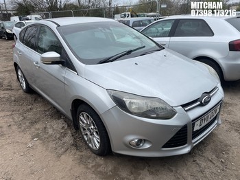 Location: Mitcham - 2011 FORD FOCUS TITANIUM 125 5 Door Hatchback REG: DY11OZW, Keys: No, MOT Expiry date: 30/01/2026, 1596 Petrol, 5 Speed Manual Petrol, Former Keepers: 10