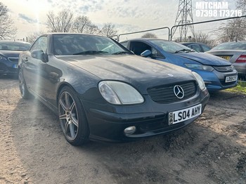 Location: Mitcham - 2004 MERCEDES SLK 200 KOMPRESSOR Convertible REG: LS04AHY, Keys: No, MOT Expiry date: 14/12/2025, 1998 Petrol, 6 Speed Manual Petrol, Former Keepers: 13