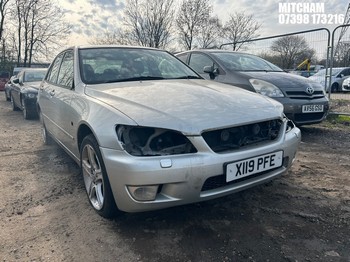 Location: Mitcham - 2000 LEXUS 4 Door Saloon REG: X119PFE, Keys: No, MOT Expiry date: 09/05/2025, 1988 Petrol, SEMI AUTOMATIC, Former Keepers: 6