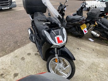 Location: Mitcham - 2021 HONDA SH 125 AD-L Motorcycle REG: CV21PDU, Keys: No, MOT Expiry date: 18/06/2025, 125 Petrol, AUTOMATIC, Former Keepers: 2