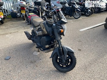 Location: Mitcham - 2018 HONDA Scooter REG: LJ68EZN, Keys: No, MOT Expiry date: 21/11/2026, 110 Petrol, AUTOMATIC, Former Keepers: 2