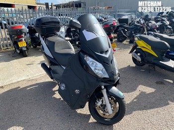 Location: Mitcham - 2009 PEUGEOT SATELIS 500 PREMIUM Scooter REG: HF09HJZ, Keys: No, MOT Expiry date: 05/11/2025, 492 Petrol, Automatic, Former Keepers: 3