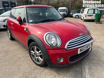 Location: Brentwood - 2013 MINI ONE 3 Door Hatchback REG: NG13WFK, Keys: No, MOT Expiry date: 05.11.2025, 1598 Petrol, 6 Speed Manual Petrol, Former Keepers: 5