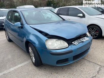 Location: Brentwood - 2006 VOLKSWAGEN GOLF FSI SE 3 Door Hatchback REG: CU06KWO, Keys: No, MOT Expiry date: 02.04.2026, 1598 Petrol, 6 Speed Manual Petrol, Former Keepers: 5