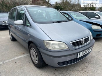 Location: Brentwood - 2003 VAUXHALL ZAFIRA 16V CLUB AUTO MPV REG: EJ53PDU, Keys: No, MOT Expiry date: 30.01.2026, 1796 Petrol, 4 Speed Auto Petrol, Former Keepers: 5