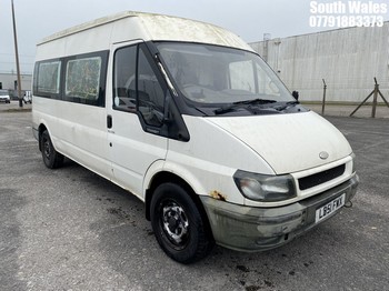 Location: South Wales - 2001 FORD TRANSIT Minibus REG: LB51FWX, Keys: No, MOT Expiry date: 11/12/2024, 2402 Diesel, 5 Speed Manual Diesel, Former Keepers: 6