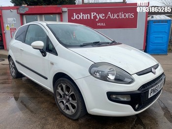 Location: Hull - 2010 FIAT PUNTO EVO GP 3 Door Hatchback REG: PN60AVV, Keys: No, MOT Expiry date: 08/09/2025, 1368 Petrol, 5 Speed Manual Petrol, Former Keepers: 5