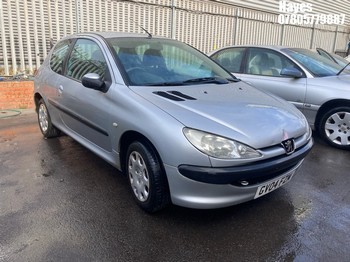 Location: Hayes - 2004 PEUGEOT 206 S 3 Door Hatchback REG: GV04FZM, Keys: No, MOT Expiry date: 14/07/2026, 1360 Petrol, 5 Speed Manual Petrol, Former Keepers: 5