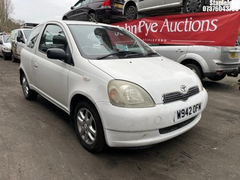Location: Stapleford - 2000 TOYOTA YARIS GLS 3 Door Hatchback REG: W942OFM, Keys: Yes, MOT Expiry date: 28/02/2026, 998 Petrol, 5 Speed Manual Petrol, Former Keepers: 5