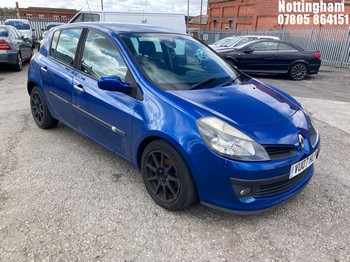 Location: Nottingham - 2007 RENAULT CLIO DYNAMIQUE 5 Door Hatchback REG: VU07HLP, Keys: No, MOT Expiry date: 31/03/2026, 1390 Petrol, 5 Speed Manual Petrol, Former Keepers: 9