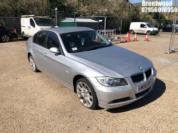 Location: Brentwood - 2006 BMW 318I ES 4 Door Saloon REG: SM06BDO, Keys: No, MOT Expiry date: 19.01.2025, 1995 Petrol, 6 Speed Manual Petrol, Former Keepers: 8
