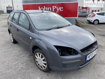 Location: South Wales - 2005 FORD FOCUS LX T Estate REG: WP05LTA, Keys: No, MOT Expiry date: 31/08/2025, 1596 Petrol, 5 Speed Manual Petrol, Former Keepers: 3