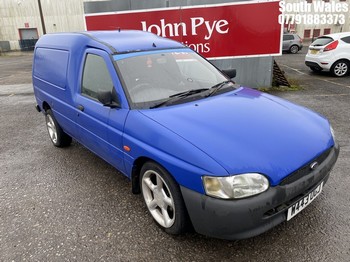 Location: South Wales - 2000 FORD ESCORT 75TD Car Derived Van REG: W443OGJ, Keys: No, MOT Expiry date: 30/06/2026, 1753 Diesel, 5 Speed Manual Diesel, Former Keepers: 12