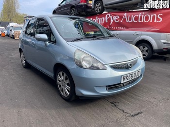 Location: Stapleford - 2006 HONDA JAZZ SE CVT 5 Door Hatchback REG: MK56OJD, Keys: Yes, MOT Expiry date: 04/02/2027, 1339 Petrol, Variable Speed Auto Petrol, Former Keepers: 5