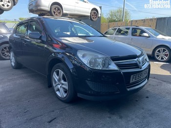 Location: Stapleford - 2009 VAUXHALL ASTRA ACTIVE 5 Door Hatchback REG: FE59LFM, Keys: Yes, MOT Expiry date: 14/06/2026, 1364 Petrol, 5 Speed Manual Petrol, Former Keepers: 10