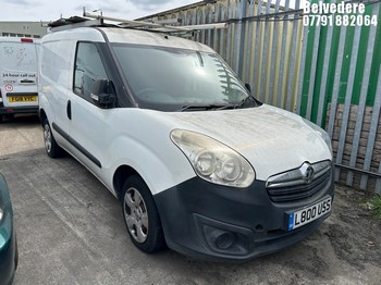 Location: Belvedere - 2013 VAUXHALL COMBO 2000 L1H1 CDTI S/S Panel Van REG: L800USS, Keys: No, MOT Expiry date: 28/09/2025, 1598 Diesel, 6 Speed Manual Diesel, Former Keepers: 7