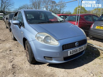 Location: Mitcham - 2006 FIAT GRANDE PUNTO DYNAMIC M-J 5 Door Hatchback REG: AD56DVH, Keys: No, MOT Expiry date: 12/02/2026, 1242 Petrol, 5 Speed Manual Petrol, Former Keepers: 11