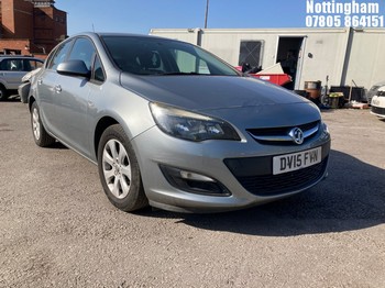 Location: Nottingham - 2015 VAUXHALL ASTRA DESIGN 5 Door Hatchback REG: DV15FVN, 1598 PETROL, 5 Speed Manual Petrol, Former Keepers: 3, Keys: Yes, MOT Expiry date: 11/03/2026