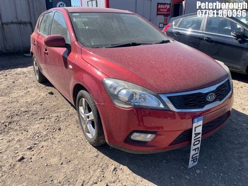 Location: Peterborough - 2010 KIA CEED 2 CRDI 5 Door Hatchback REG: LA10FUP, Keys: No, MOT Expiry date: 31/07/2026, 1582 Diesel, 6 Speed Manual Diesel, Former Keepers: 4