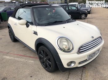 Location: Brentwood - 2009 MINI COOPER Convertible REG: EK09LTF, Keys: No, MOT Expiry date: 25/10/2024, 1598 Petrol, 6 Speed Manual Petrol, Former Keepers: 6