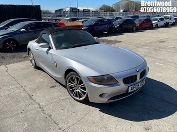 Location: Brentwood - 2005 BMW Z4 SE ROADSTER Convertible REG: AF05XEP, Keys: No, MOT Expiry date: 04/02/2026, 1995 Petrol, 6 Speed Manual Petrol, Former Keepers: 4
