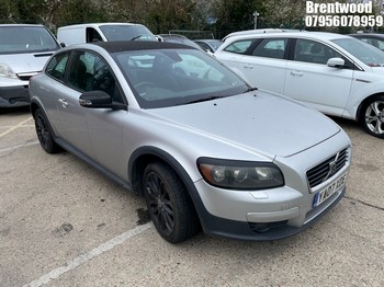 Location: Brentwood - 2007 VOLVO C30 SE 3 Door Hatchback REG: YA07XDE, Keys: No, MOT Expiry date: 20/01/2026, 1596 Petrol, 5 Speed Manual Petrol, Former Keepers: 13