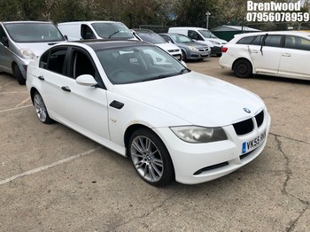 Location: Brentwood - 2005 BMW 318I 4 Door Saloon REG: VK55RKN, Keys: No, MOT Expiry date: 29/10/2025, 1995 Petrol, 6 Speed Manual Petrol, Former Keepers: 6