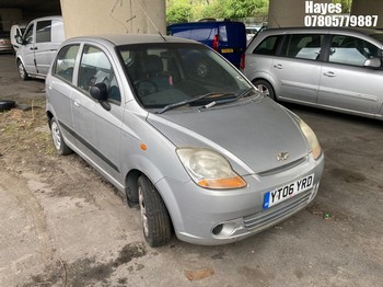 Location: Hayes - 2006 CHEVROLET MATIZ SE 5 Door Hatchback REG: YT06YRD, Keys: No, MOT Expiry date: 15/04/2026, 995 Petrol, 5 Speed Manual Petrol, Former Keepers: 3