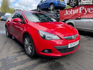 Location: Stapleford - 2014 VAUXHALL ASTRA GTC SRI CDTI S/S 3 Door Hatchback REG: SG14FGX, Keys: Yes, MOT Expiry date: 12/11/2026, 1956 Diesel, 6 Speed Manual Diesel, Former Keepers: 3