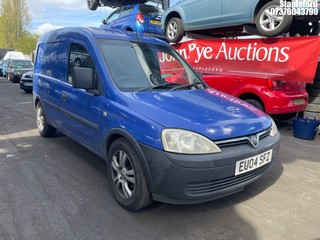 Location: Stapleford - 2004 VAUXHALL COMBO 2000 DI Car Derived Van REG: EU04SFZ, Keys: Yes, MOT Expiry date: 10/08/2025, 1686 Diesel, 5 Speed Manual Diesel, Former Keepers: 5