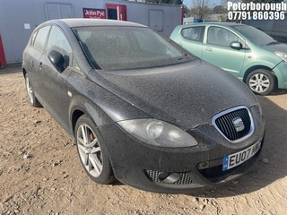 Location: Peterborough - 2007 SEAT LEON SPORT TDI 105 5 Door Hatchback REG: EU07MWZ, Keys: No, MOT Expiry date: 17/02/2025, 1896 Diesel, 5 Speed Manual Diesel, Former Keepers: 6