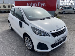 Location: South Wales - 2015 PEUGEOT 108 ACTIVE 3 Door Hatchback REG: CY65FHS, Keys: No, MOT Expiry date: 24/10/2025, 998 Petrol, 5 Speed Manual Petrol, Former Keepers: 3
