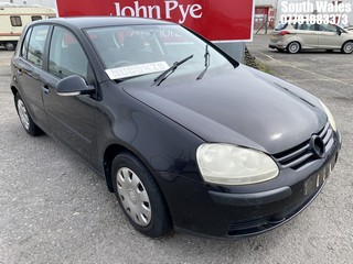 Location: South Wales - 2006 VOLKSWAGEN GOLF TDI S 5 Door Hatchback REG: JEZ6179, Keys: No, MOT Expiry date: 18/12/2026, 1896 Diesel, 5 Speed Manual Diesel, Former Keepers: 4