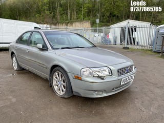 Location: Leeds - 2004 VOLVO S80 SE BI-FUEL (LPG) 4 Door Saloon REG: VU53GSO, Keys: No, MOT Expiry date: 01-10-2024, 2435 Gas Bi Fuel, 5 Speed Manual Petrol/Gas, Former Keepers: 6