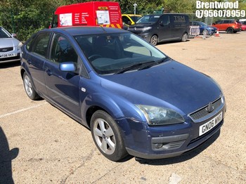 Location: Brentwood - 2006 FORD FOCUS ZETEC CLIMATE 5 Door Hatchback REG: GN06WNG, Keys: No, MOT Expiry date: 23/11/2026, 1596 Petrol, 5 Speed Manual Petrol, Former Keepers: 5