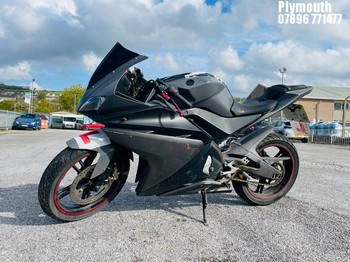 Location: Plymouth - 2013 YAMAHA YZF R125 Motorcycle REG: DU63YST, Keys: No, MOT Expiry date: 06/02/2026, 124 Petrol, manual, Former Keepers: 8