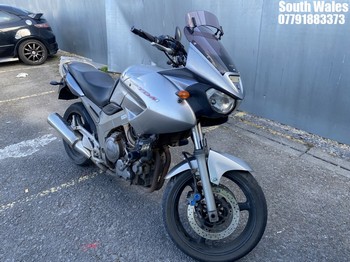 Location: South Wales - 2004 YAMAHA TDM 900 Motorcycle REG: CN04FFJ, Keys: No, MOT Expiry date: 21/06/2025, 897 Petrol, 6 Speed manual petrol, Former Keepers: 10