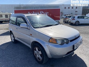 Location: South Wales - 2001 HONDA HR-V AUTO 3 Door Hatchback REG: X124LPP, Keys: Yes, MOT Expiry date: 01/03/2026, 1590 Petrol, Variable Speed Auto Petrol, Former Keepers: 4