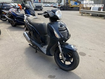 Location: Hayes - 2010 HONDA PES 125-8 Motorcycle REG: EX10MDK, Keys: No, MOT Expiry date: 28/11/2025, 125 Petrol, AUTOMATIC, Former Keepers: 15