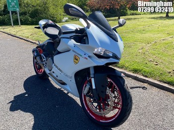 Location: Birmingham - 2017 DUCATI 959 PANIGALE Motorcycle REG: SF17VAW, 955CC Petrol, Unknown, Former Keepers: 3, Keys: Yes, MOT Expiry date: 25/06/2025