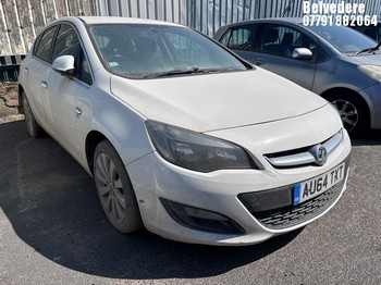 Location: Belvedere - 2014 VAUXHALL ASTRA EXCITE 5 Door Hatchback REG: AU64TXT, Keys: No, MOT Expiry date: 25/04/2025, 1398 Petrol, 5 Speed Manual Petrol, Former Keepers: 9