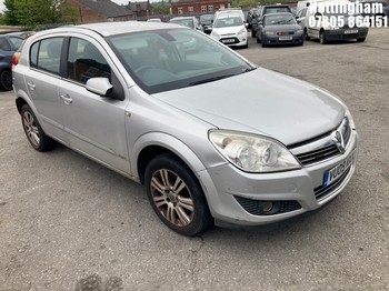 Location: Nottingham - 2009 VAUXHALL ASTRA ELITE CDTI 5 Door Hatchback REG: VU09KXX, Keys: No, MOT Expiry date: 22/10/2025, 1910 Diesel, 6 Speed Manual Diesel, Former Keepers: 4