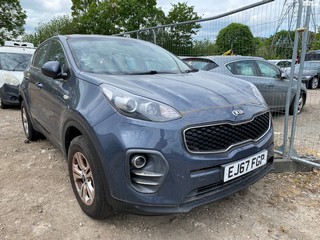 Location: Mitcham - 2017 KIA SPORTAGE 1 ISG Estate REG: EJ67FGP, Keys: No, MOT Expiry date: 01/10/2025, 1591 Petrol, 6 Speed Manual Petrol, Former Keepers: 4