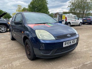 Location: Mitcham - 2004 FORD FIESTA FINESSE 3 Door Hatchback REG: RV04XDZ, Keys: No, MOT Expiry date: 27/03/2027, 1242 Petrol, 5 Speed Manual Petrol, Former Keepers: 2