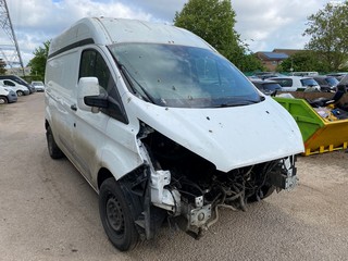 Location: Mitcham - 2018 FORD TRANSIT CUSTOM 300 TREND Panel Van REG: BC18BWG, Keys: No, MOT Expiry date: 26/10/2026, 1995 Diesel, 6 Speed Manual Diesel, Former Keepers: 4