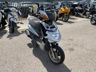 Location: Mitcham - 2006 YAMAHA NXC 125 CYGNUS Scooter REG: KV06VPU, Keys: No, MOT Expiry date: 25/08/2019, 124 Petrol, AUTOMATIC, Former Keepers: 1