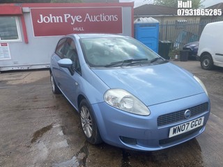 Location: Hull - 2007 FIAT GRANDE PUNTO DYNAMIC M-J 5 Door Hatchback REG: WN07GCO, Keys: No, MOT Expiry date: 21/09/2026, 1242 Petrol, 5 Speed Manual Petrol, Former Keepers: 6