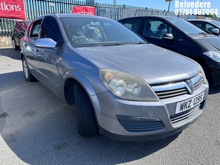 Location: Belvedere - 2005 VAUXHALL ASTRA CLUB AUTO 5 Door Hatchback REG: WKZ1295, Keys: No, MOT Expiry date: 27/01/2027, 1796 Petrol, 4 Speed Auto Petrol, Former Keepers: 6