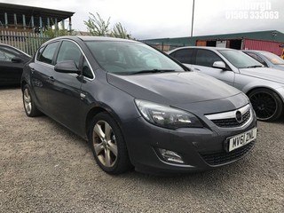 Location: Edinburgh - 2011 VAUXHALL ASTRA SRI 5 Door Hatchback REG: MV61ZNL, Keys: No, MOT Expiry date: 04/04/2025, 1598 Petrol, 5 Speed Manual Petrol, Former Keepers: 5